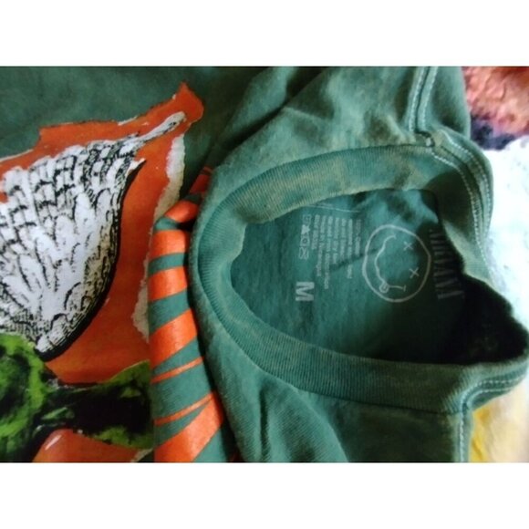 Nirvana official tshirt unisex Medium new without tags green in uetero - Picture 2 of 4